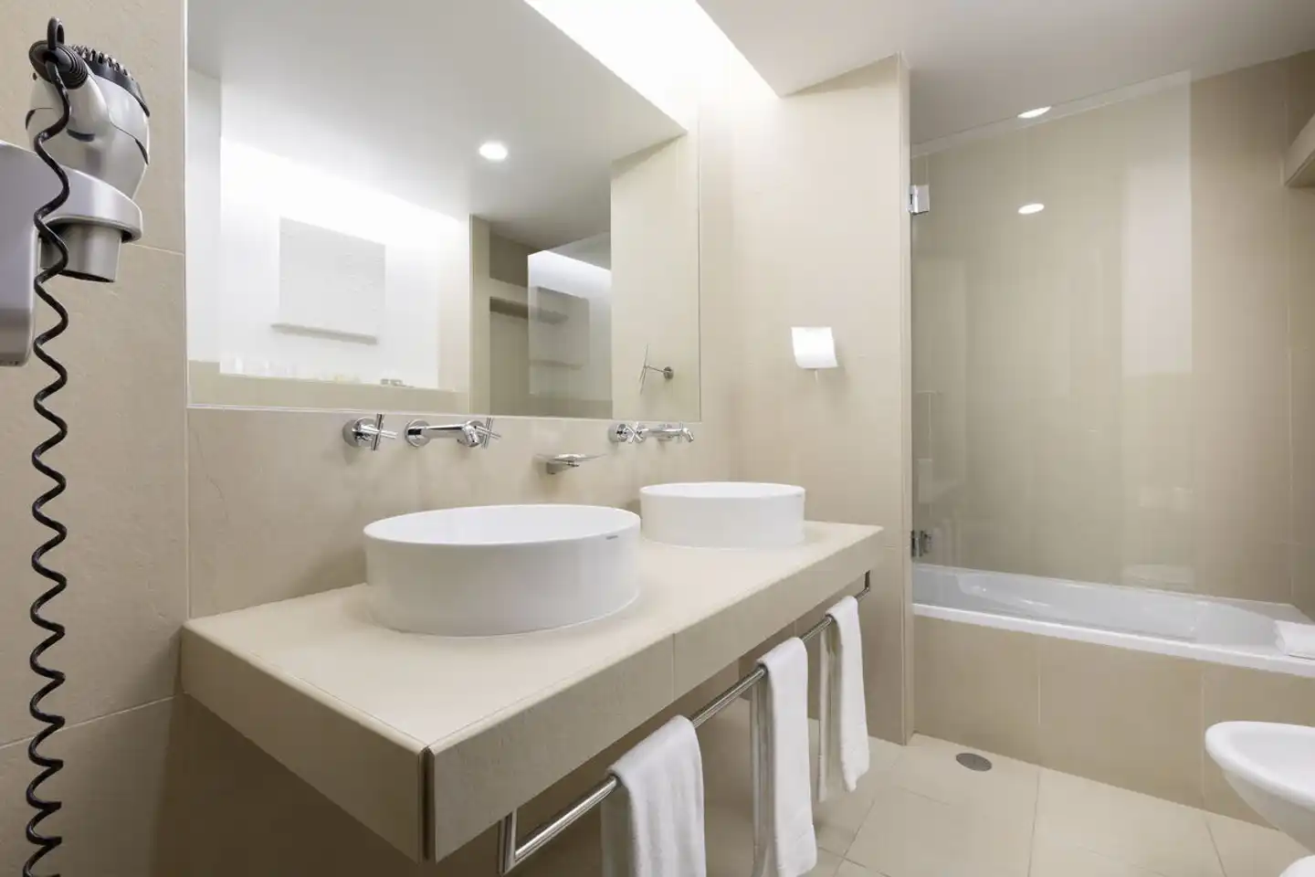 NAU São Rafael Suites